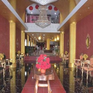 Oyo 2574 Z Suites Hotel